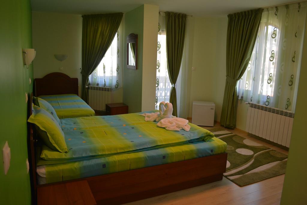 Guest House H Dzhogolanov Koprivshtitsa Exterior photo